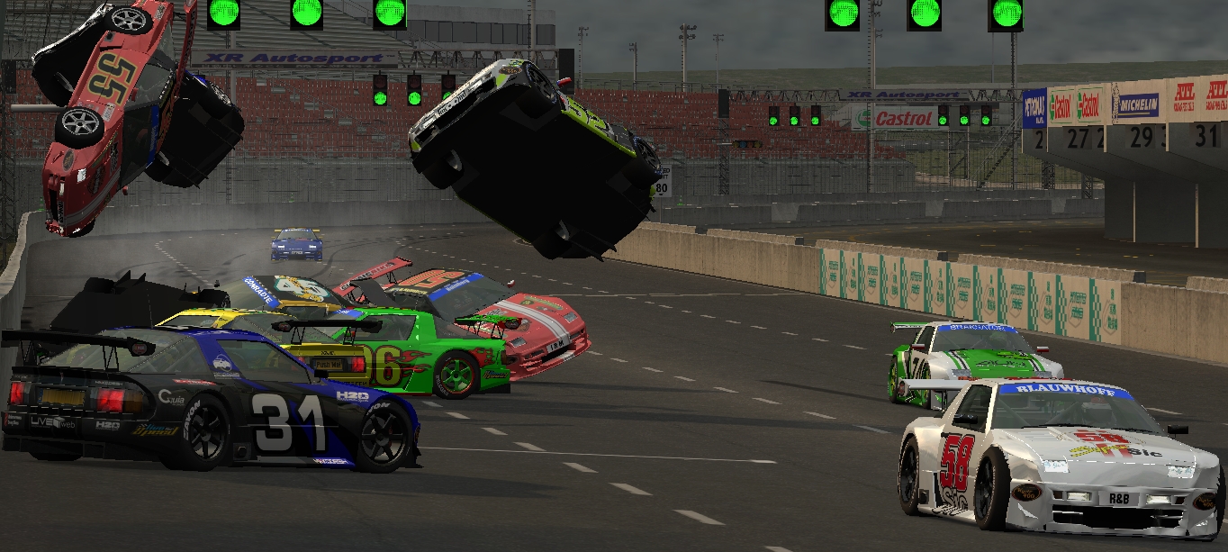 Kyoto 400 Lap 54 Crash.jpg